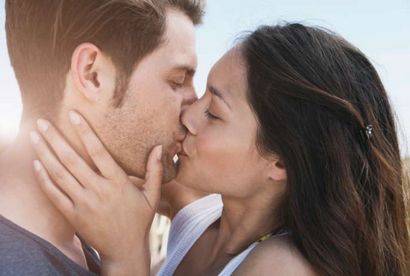 Schritt für Schritt Anleitung - Wie ein perfektes Französisch Kuss tun