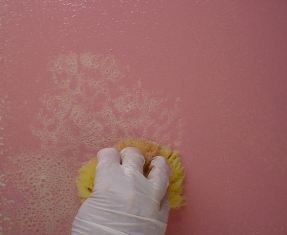 Comment faire de la peinture éponge sur les murs et meubles