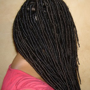 Comment faire Locs synthétique, fille noire avec les cheveux longs