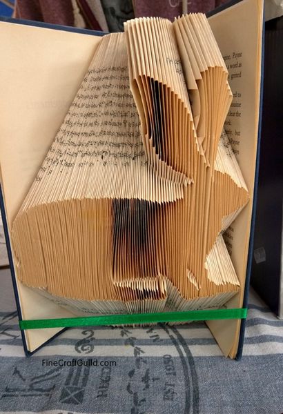 Comment plier les pages livre en lettres - Livre recyclé Idées Art