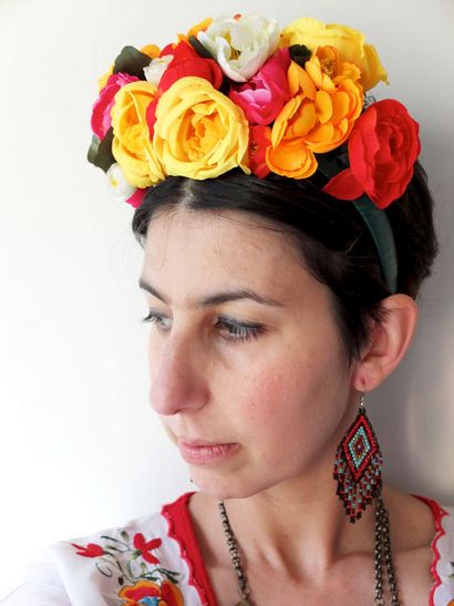 Wie man Frida Kahlo inspiriert Blumenstirnband - Mein Sitz Makes