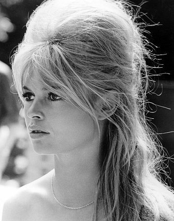 Comment obtenir sexy cheveux Brigitte Bardot