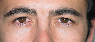 einen Leitfaden für Männer, SCforM Hautpflege für Männer - Wie Sie Ihre eigenen Augenbrauen pflegen