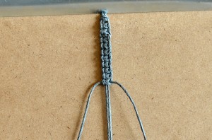 Comment macramé un bracelet de chanvre - Bagues et choses