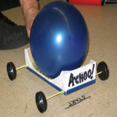 Comment faire une voiture de ballon motorisé