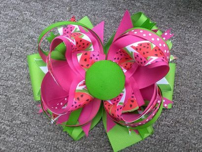 Comment faire une grande Loopy Stacked Hair Bow - Le Blog de retraite du ruban