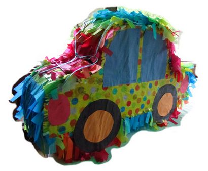Comment faire une voiture en forme de Pinata - Happy Family Art