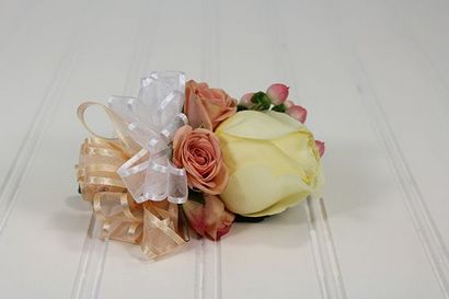 Comment faire un Corsage - mariage bricolage