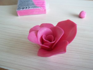 Comment faire un anneau de fleur FIMO, le banc