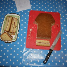 Comment faire un gâteau de chemise de football - gâteaux, fait cuire au four - biscuits