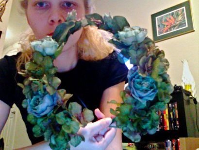 Comment faire une couronne de fleurs tête kick-ass, Offbeat Bride