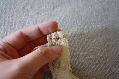 Comment faire un bébé Bandeau dentelle élastique avec Birdcage Veil, plumes et fleurs en tissu Tutoriel