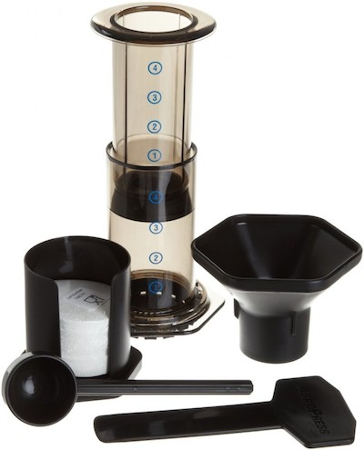 Wie ohne eine Espressomaschine ein latté zu Hause machen