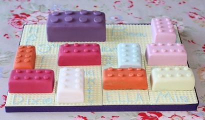 Comment faire un gâteau anniversaire Lego - gâteaux, fait cuire au four - biscuits