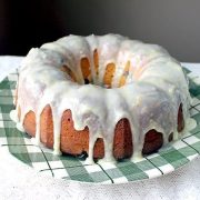 Wie man einen Lemon Icing Glaze Make - The Kitchen Elster