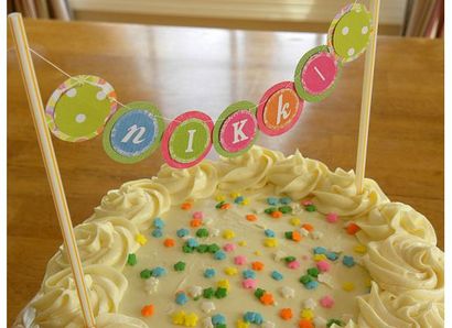 Comment faire un gâteau Mini Bannière A Invité Message de Nikki, dans Stitches