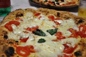 Wie The Simple eine italienische Pizza zu machen, Schritt-für-Schritt-Anleitung