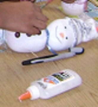 Comment faire un bonhomme de neige NO SEW marionnette de chaussette ~ Jersey Family Fun