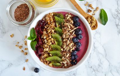 Wie man ein nahrhaftes Frühstück Smoothie Bowl - Lebensdauer Täglich