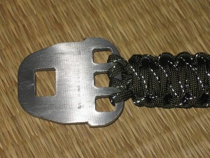 Comment faire un Paracord Lanyard étape par étape Instructions avec photos