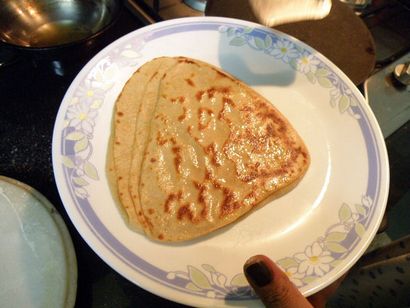 Comment faire un Paratha (Pain Layered indien) 7 étapes (avec photos)