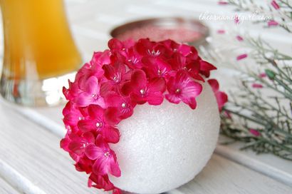 Wie man eine Hochzeit pomander, küssen Ball oder Ornament mit Seidenblumen zu machen, DIY (Hochzeit) Wie man eine Hochzeit pomander, küssen Ball oder Ornament mit Seidenblumen machen, DIY