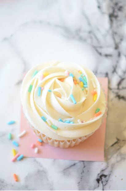 Wie machen Geburtstagstorte Cupcakes - Carmela POP