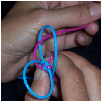 Comment faire des bracelets avec scoobies