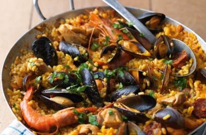 Comment faire la paella de fruits de mer classique