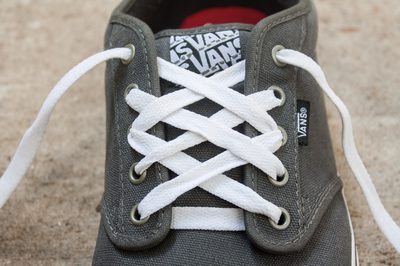 Comment faire des dessins cool avec Lacets pour Vans, eHow