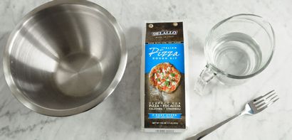 Comment faire maison facile Pizzeria-Style Pizza Crust