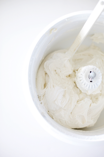 Comment faire supplémentaire blanc crème au beurre Glaçage