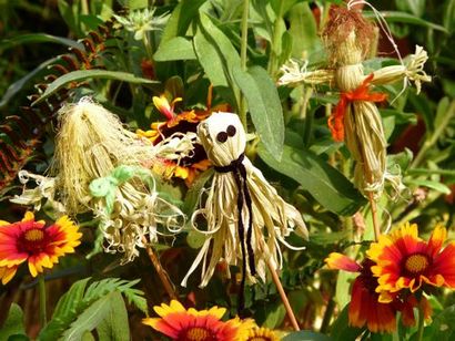 Mit Wie man Fanciful Ghosts and Dolls Fresh Corn Husks, Lebkuchen Schneeflocken