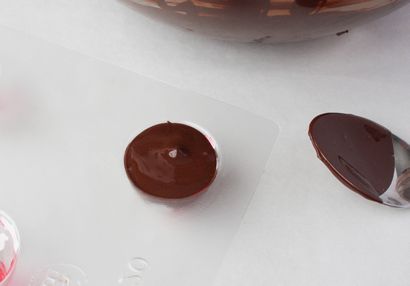 Comment faire pralines à la maison (la façon de faire des chocolats fourrés à la confiture) Comment faire Rempli chocolats à la maison
