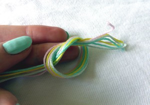 Comment faire des bracelets d'amitié - Blog Hobbycraft