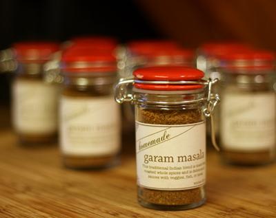 Wie man Garam Masala Pulver machen - 7 Schritte (mit Bildern)