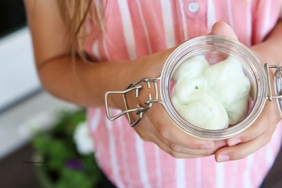 Comment faire Phosphorescent Slime noir avec cette recette facile Slime