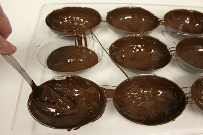 Comment faire du chocolat creux Oeufs de Pâques