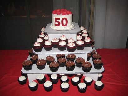 Comment faire Cupcakes Homemade d'anniversaire au chocolat, 50e anniversaire Idées