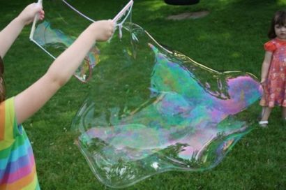 Comment faire Homemade des bulles géantes qui Blow Your Mind - Happy Hooligans