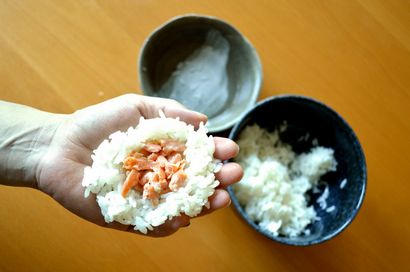 Wie man Hausgemachte Onigiri