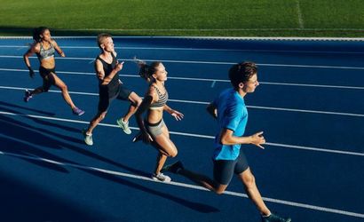 Wie man Linienmarkierungen für eine Laufstrecke