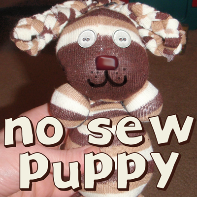Wie No-Sew Stuffed Hündchen Tierspielzeug bilden mit Socken - Gummibänder - Kinderhandwerks - Aktivitäten