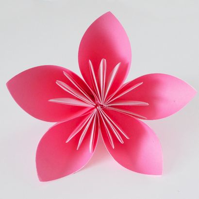Comment faire des fleurs Origami - rêve un peu plus grand