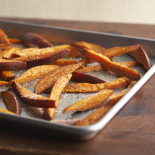 Wie man Perfect, Crispy Oven-Fried Sweet Potato Fries