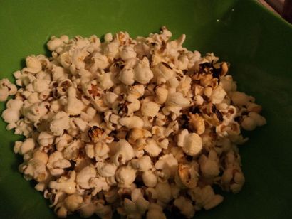 Wie man perfekte Hausgemachte Popcorn 4 Schritte (mit Bildern)