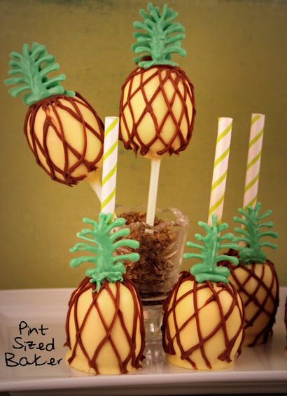 Wie man Ananas-Kuchen Pops - Pint Sized Baker