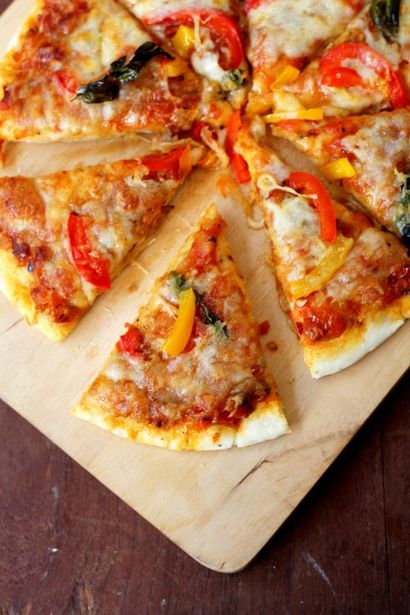 Wie macht man Pizza zu Hause - Selbst gemachte Pizza-Rezept - Easy Pizza-Rezept