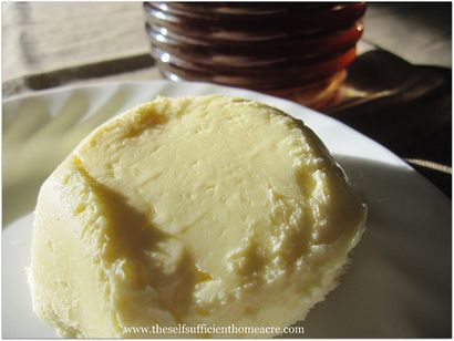 How To Raw Butter Make - The Self Sufficient HomeAcre