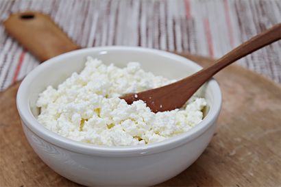 Comment faire du fromage ricotta, la vidéo, de l'Alimentation - style